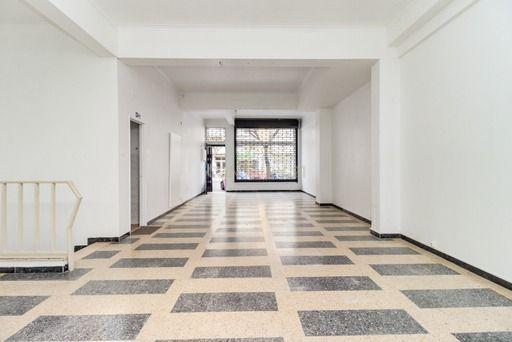 Loja para arrendar em Benfica, Av do Uruguai com 172m2 - Image 4