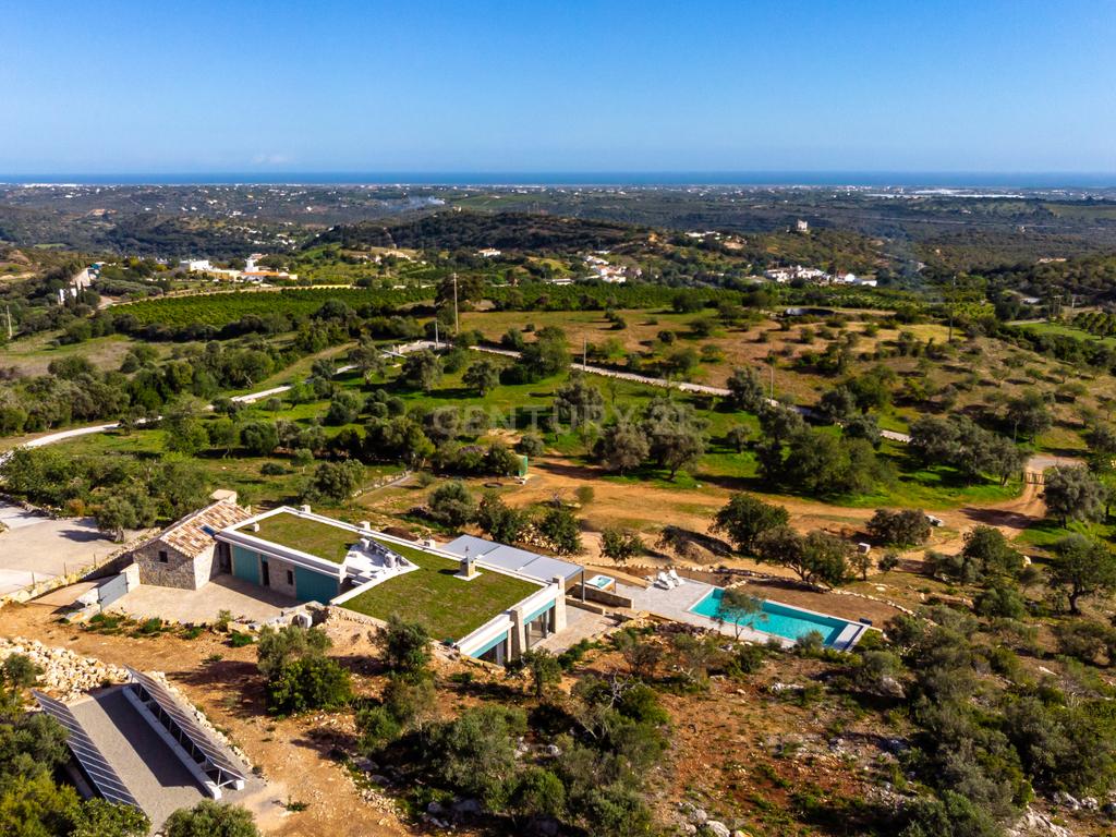 Moradia de Luxo com piscina e garagem, para venda no campo, perto de Tavira, Algarve - Image 6