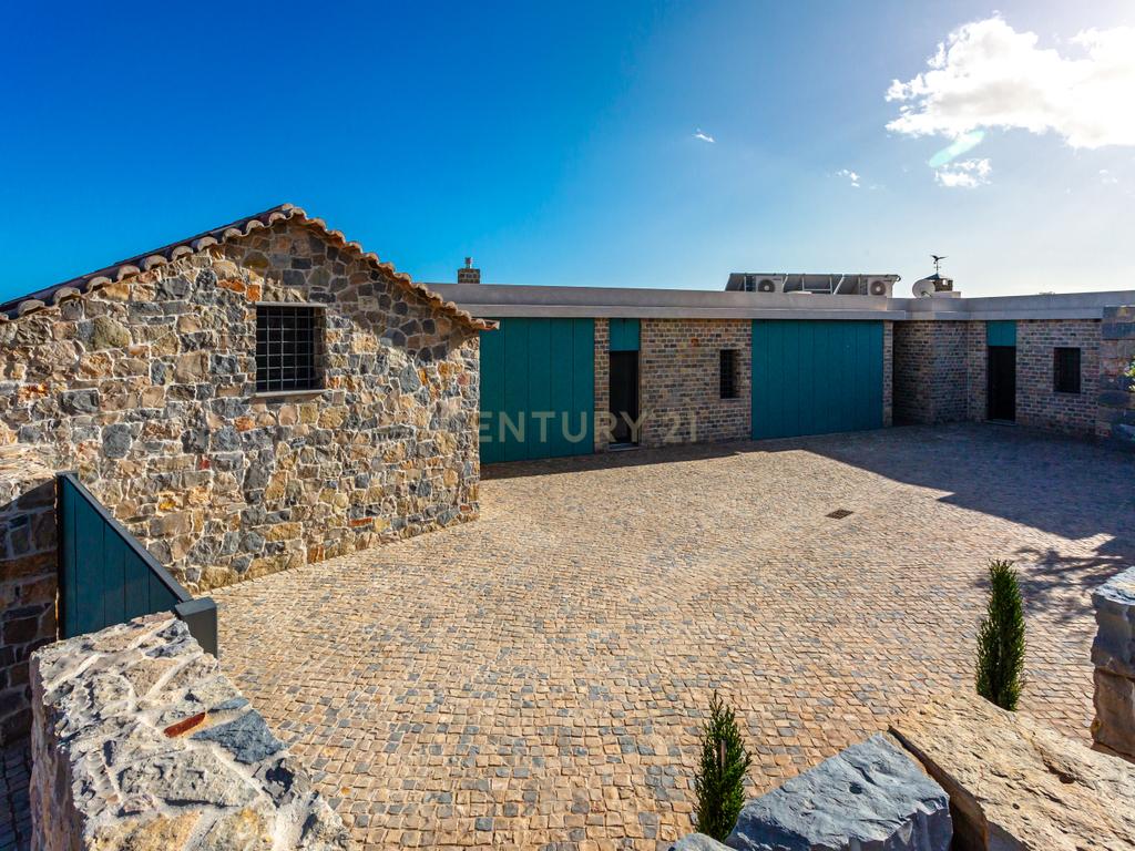 Moradia de Luxo com piscina e garagem, para venda no campo, perto de Tavira, Algarve - Image 40