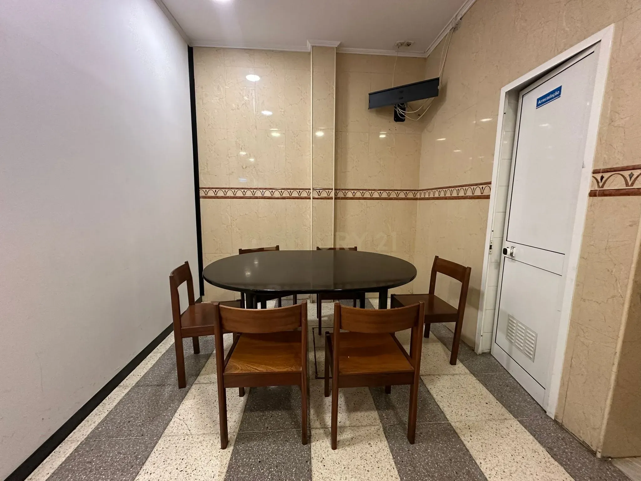 Restaurante para Trespasse em Odivelas - Localização privilegiada, apenas a 5 minutos do Metro - Image 13