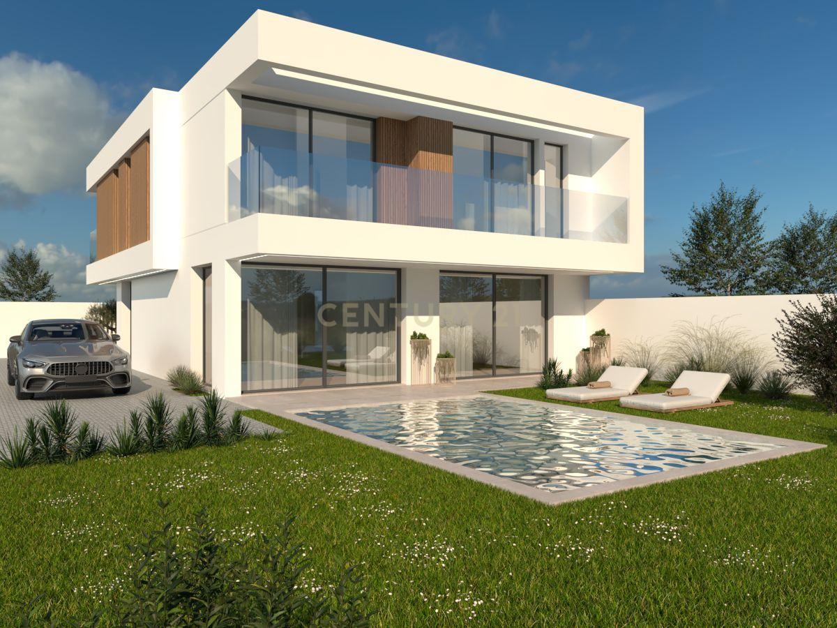 Excelente moradia T5 Conceição da Abóboda, boas áreas, ótima exposição solar, Piscina e bonito jardim - Image 1