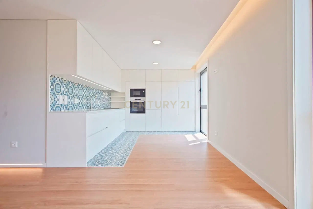 Apartamento T2 - Estádio do Dragão - Image 12