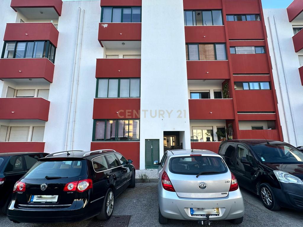Apartamento T2 localizado em alhos vedros - Image 5