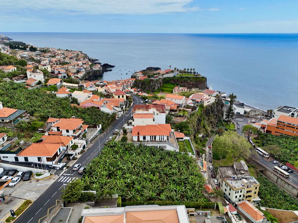 Terreno para Construção com Vista Mar em Câmara de Lobos, Funchal - Image 7
