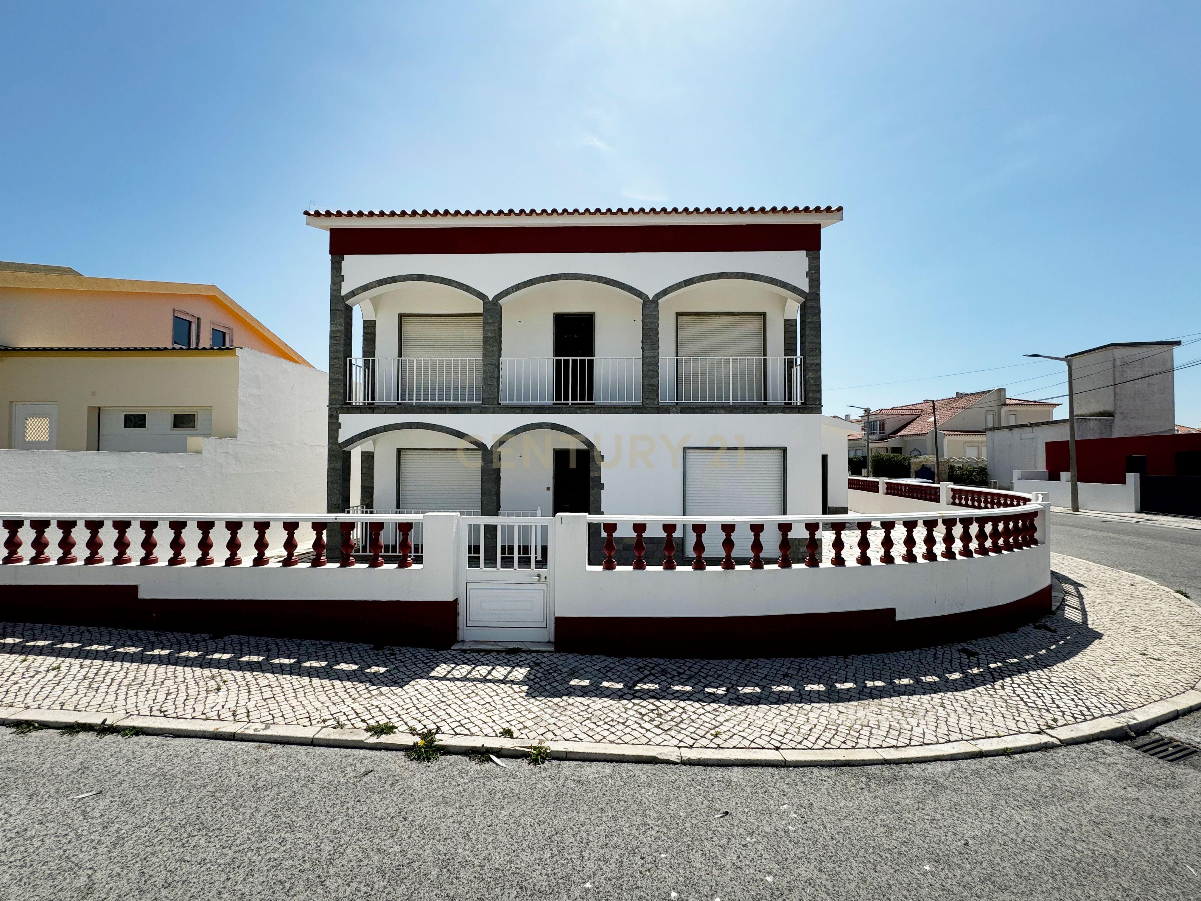 Moradia em Peniche para Venda - Image 2