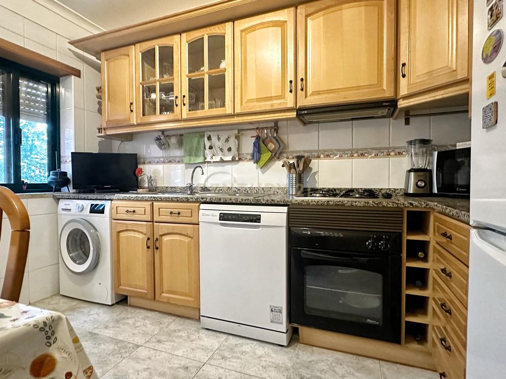 Apartamento T2 localizado em alhos vedros - Image 8