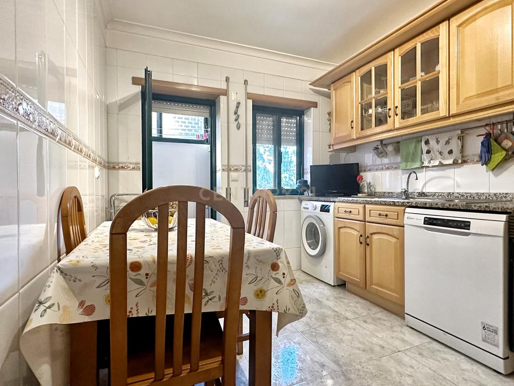 Apartamento T2 localizado em alhos vedros - Image 1