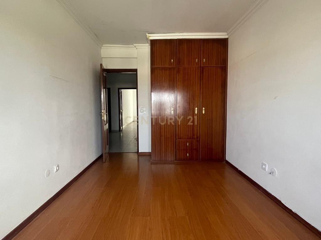 Apartamento T2 com Varanda, em Aires, Palmela - Image 10