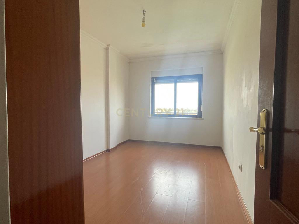 Apartamento T2 com Varanda, em Aires, Palmela - Image 13