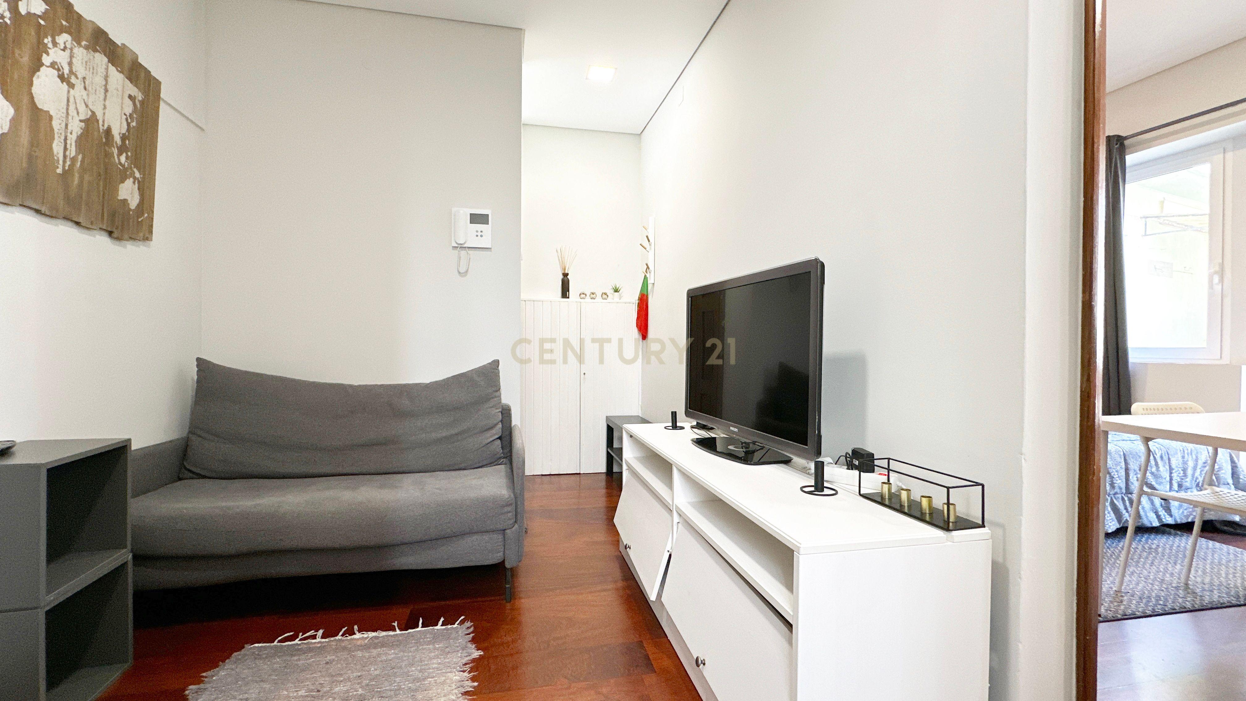 T2 MOBILIADO E EQUIPADO- JUNTO A ESTAÇÃO SÃO BENTO - Image 7
