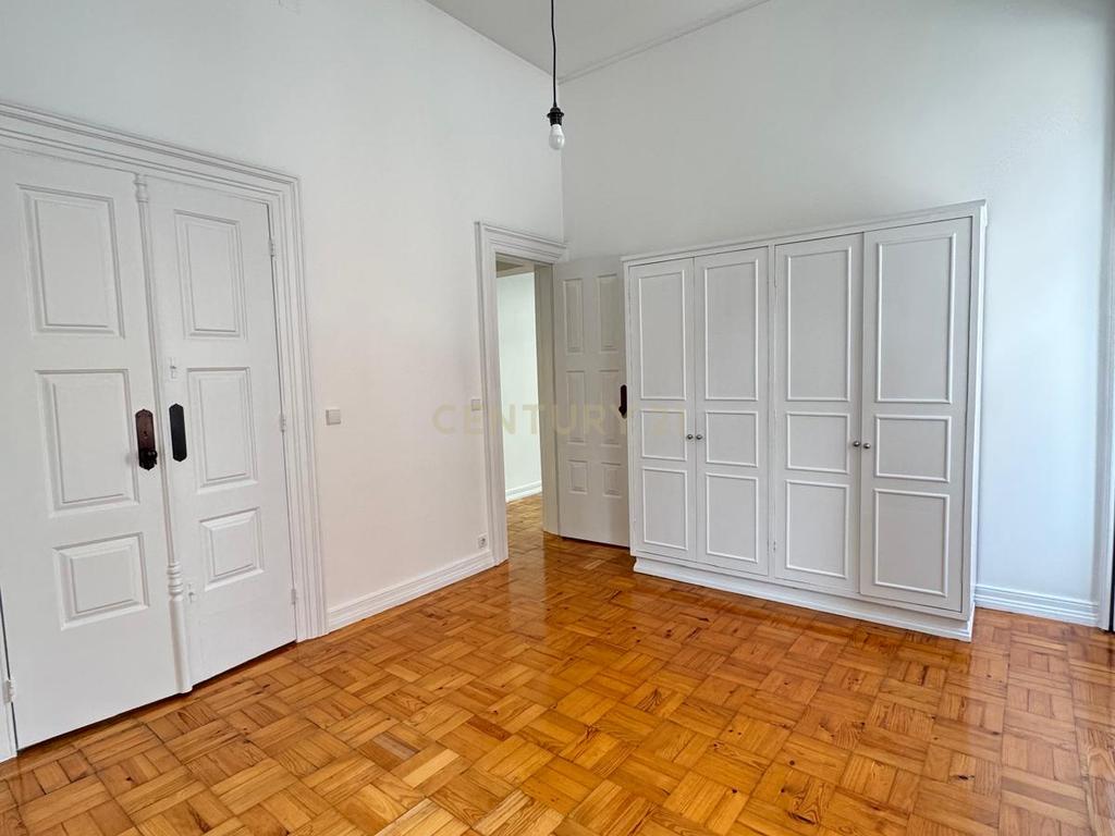 T1 Duplex Exclusivo na Rua da Restauração – Porto - Image 20