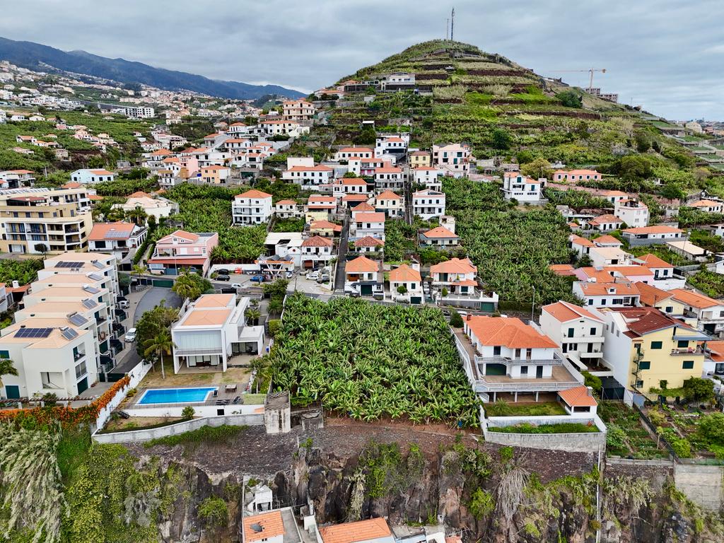 Terreno para Construção com Vista Mar em Câmara de Lobos, Funchal - Image 10