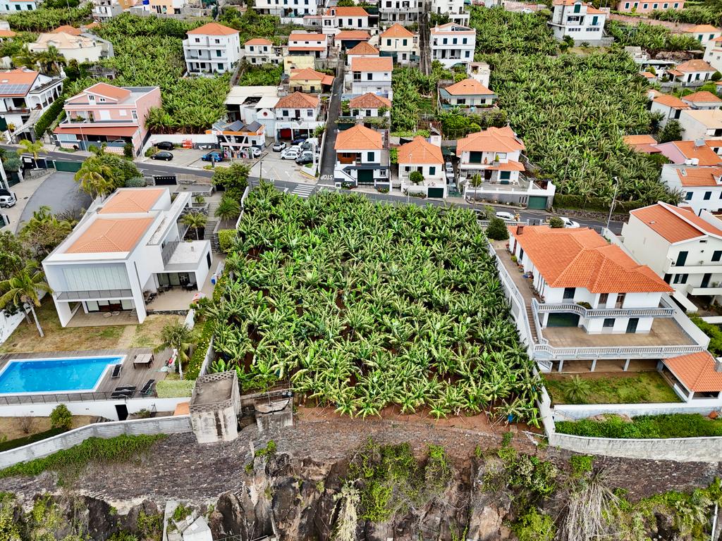 Terreno para Construção com Vista Mar em Câmara de Lobos, Funchal - Image 15
