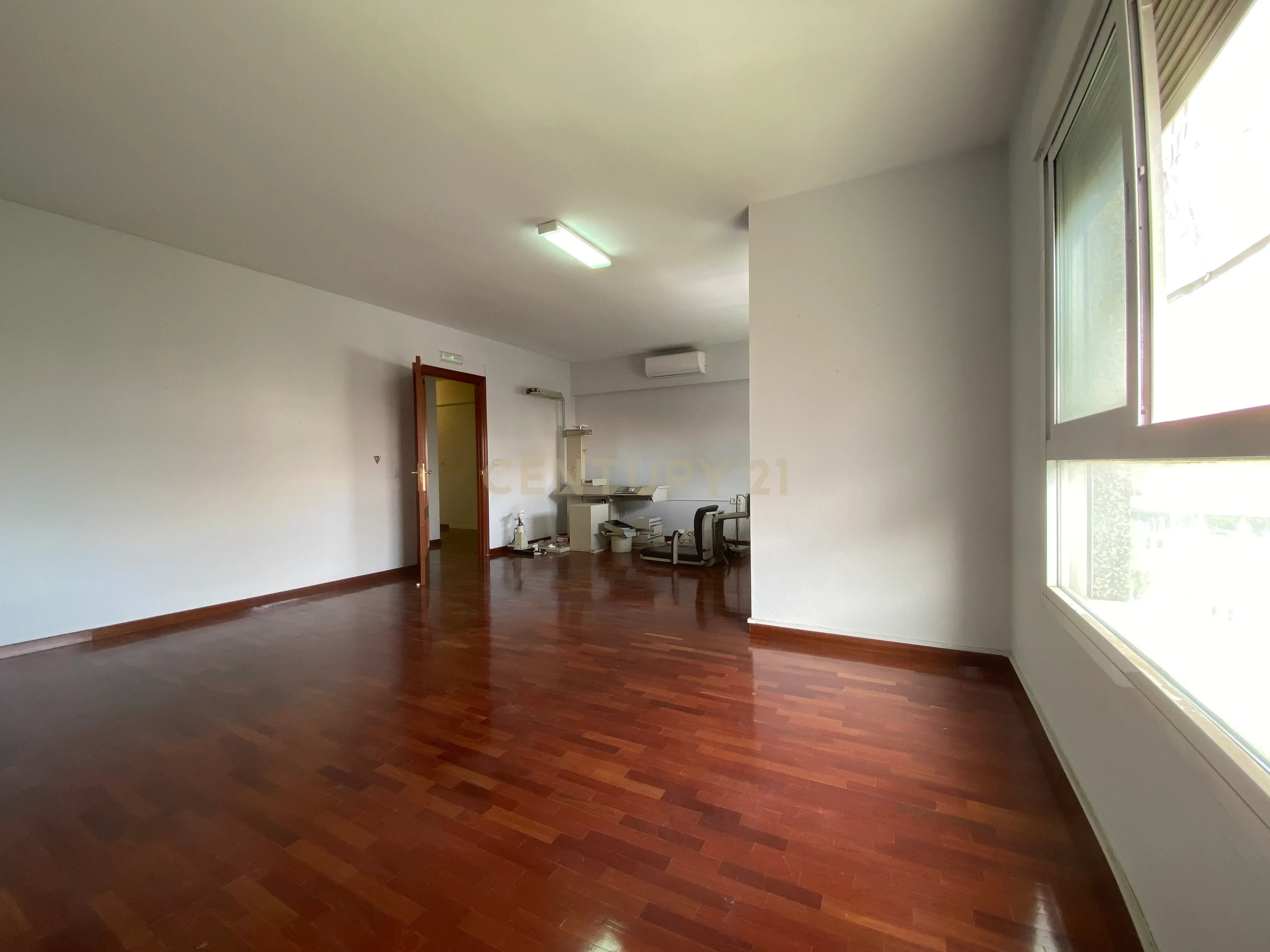 undefined - Image 42