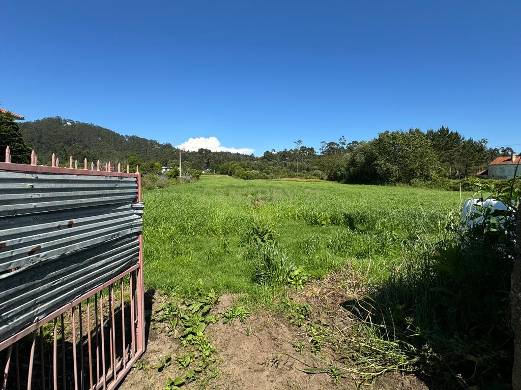 Terreno Urbano em Esposende com Viabilidade de Construção - Image 2