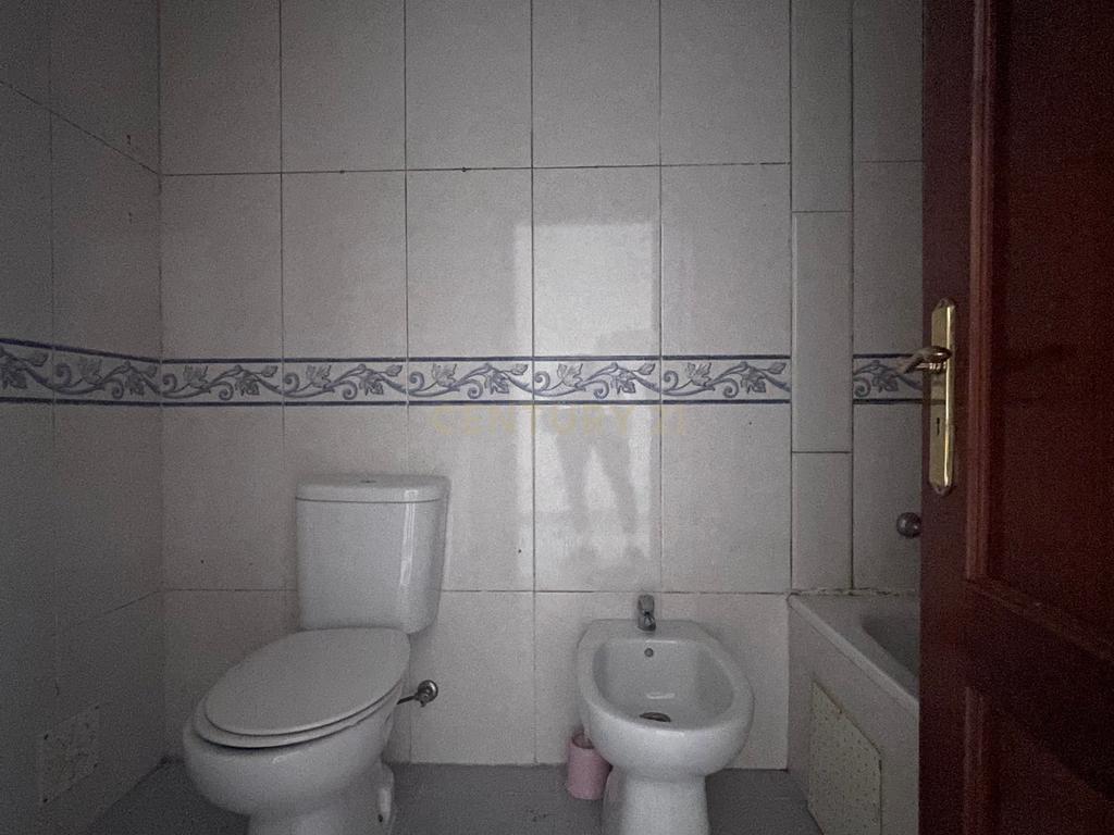 Apartamento T2 com Varanda, em Aires, Palmela - Image 14