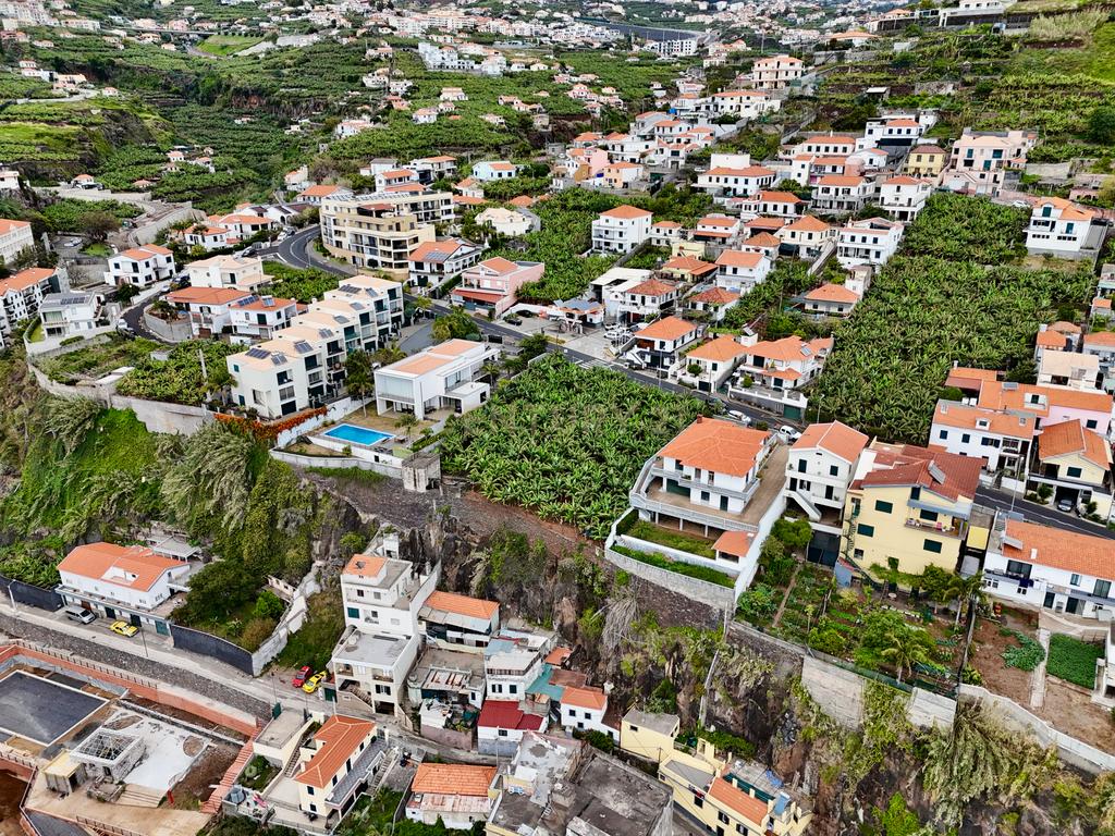 Terreno para Construção com Vista Mar em Câmara de Lobos, Funchal - Image 14