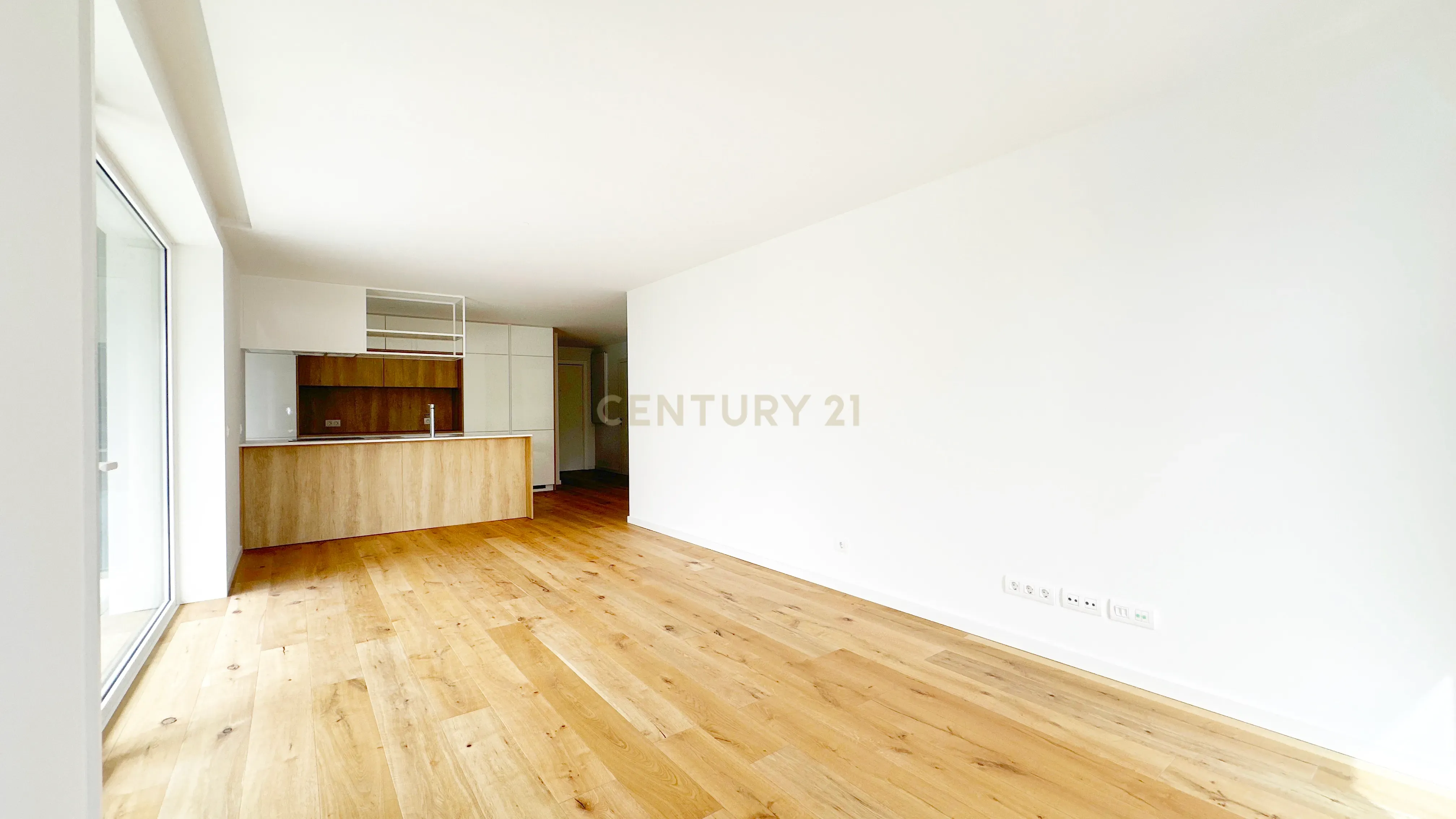 Fotografia 7 de Apartamento T3 com varanda - Condomínio MUT - Arca D`água