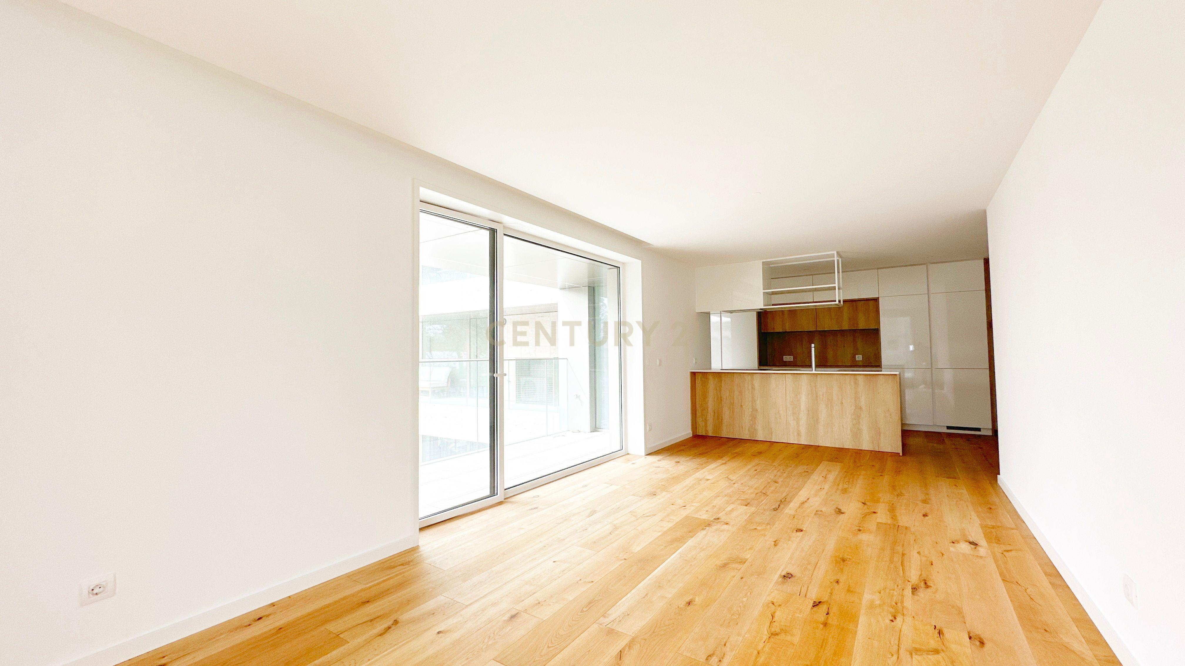 Fotografia 6 de Apartamento T3 com varanda - Condomínio MUT - Arca D`água