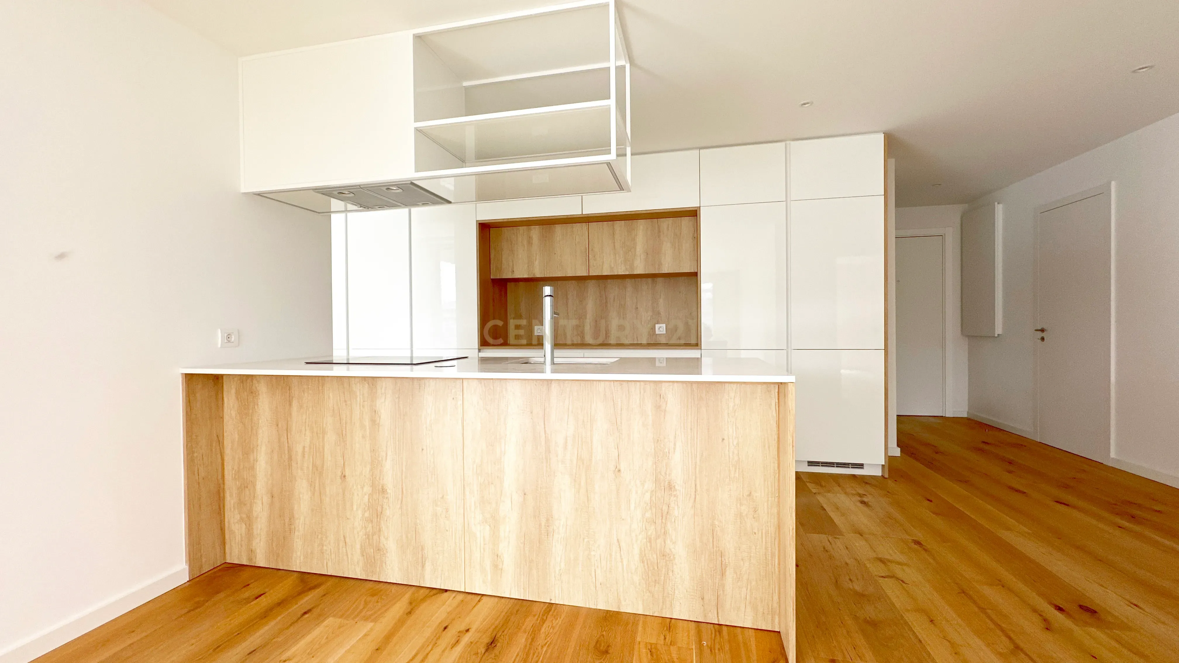 Fotografia 4 de Apartamento T3 com varanda - Condomínio MUT - Arca D`água