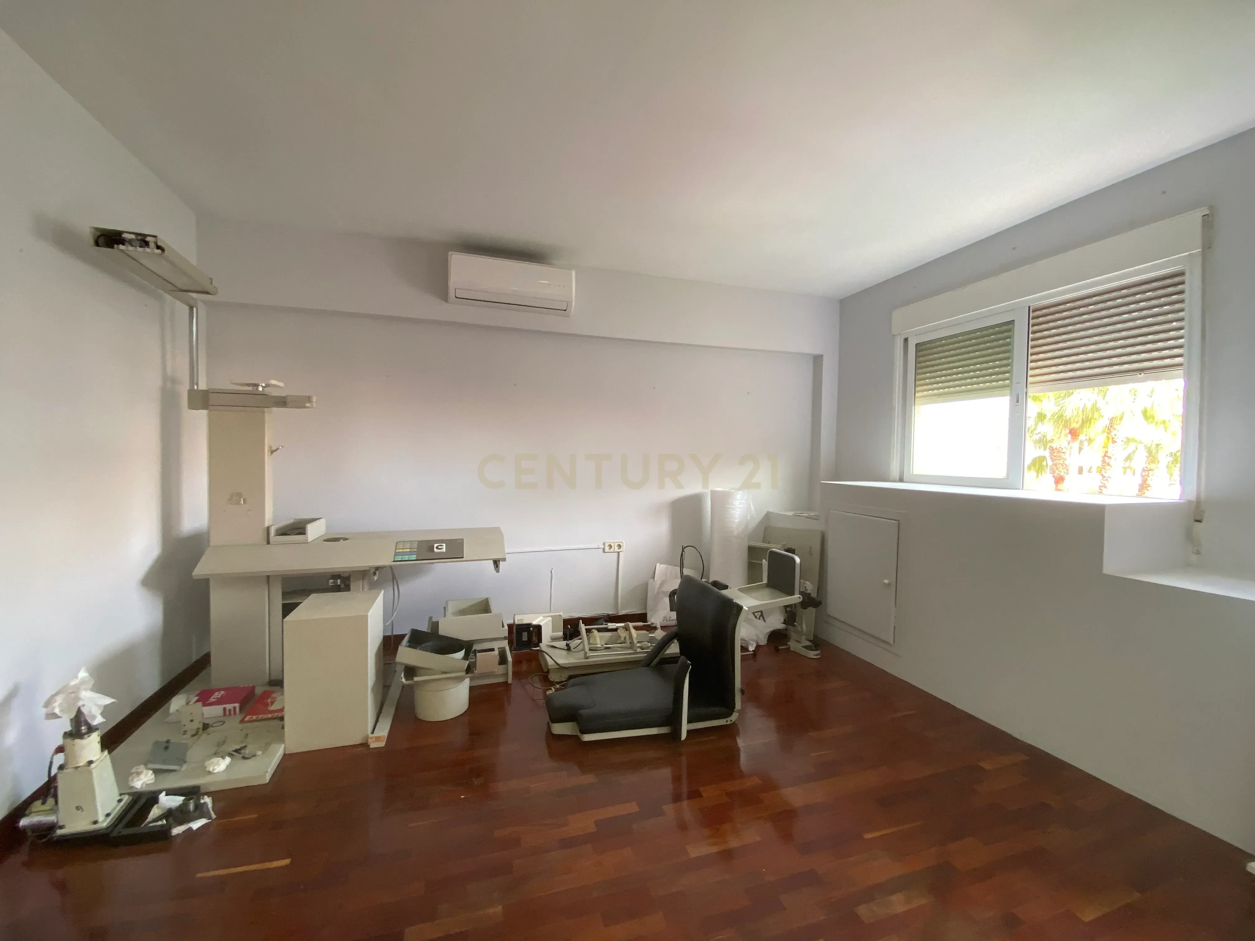 undefined - Image 5