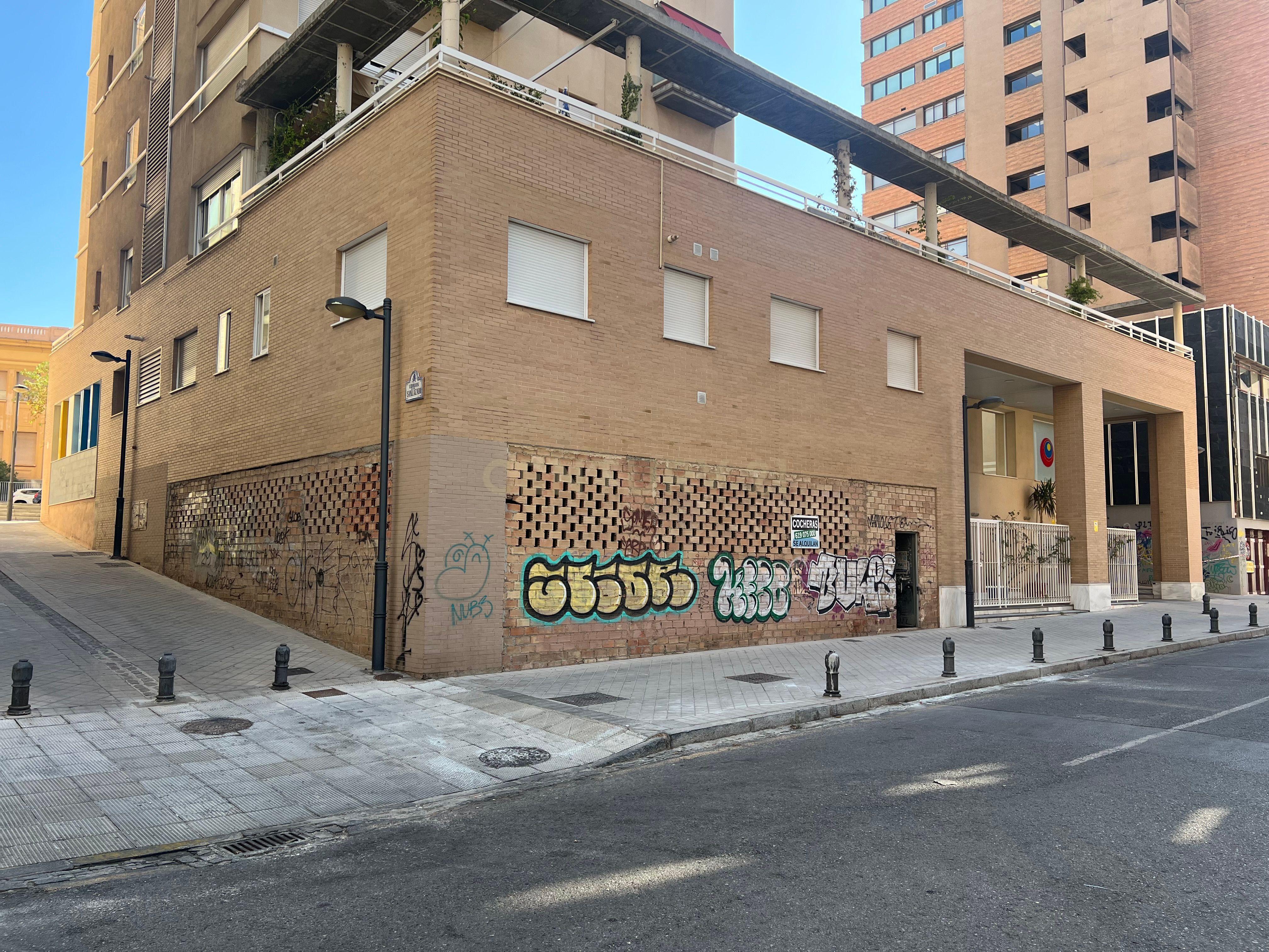 undefined - Image 4