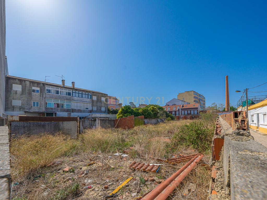 Terreno com viabilidade de construção para vários Prédios Residenciais - Image 19