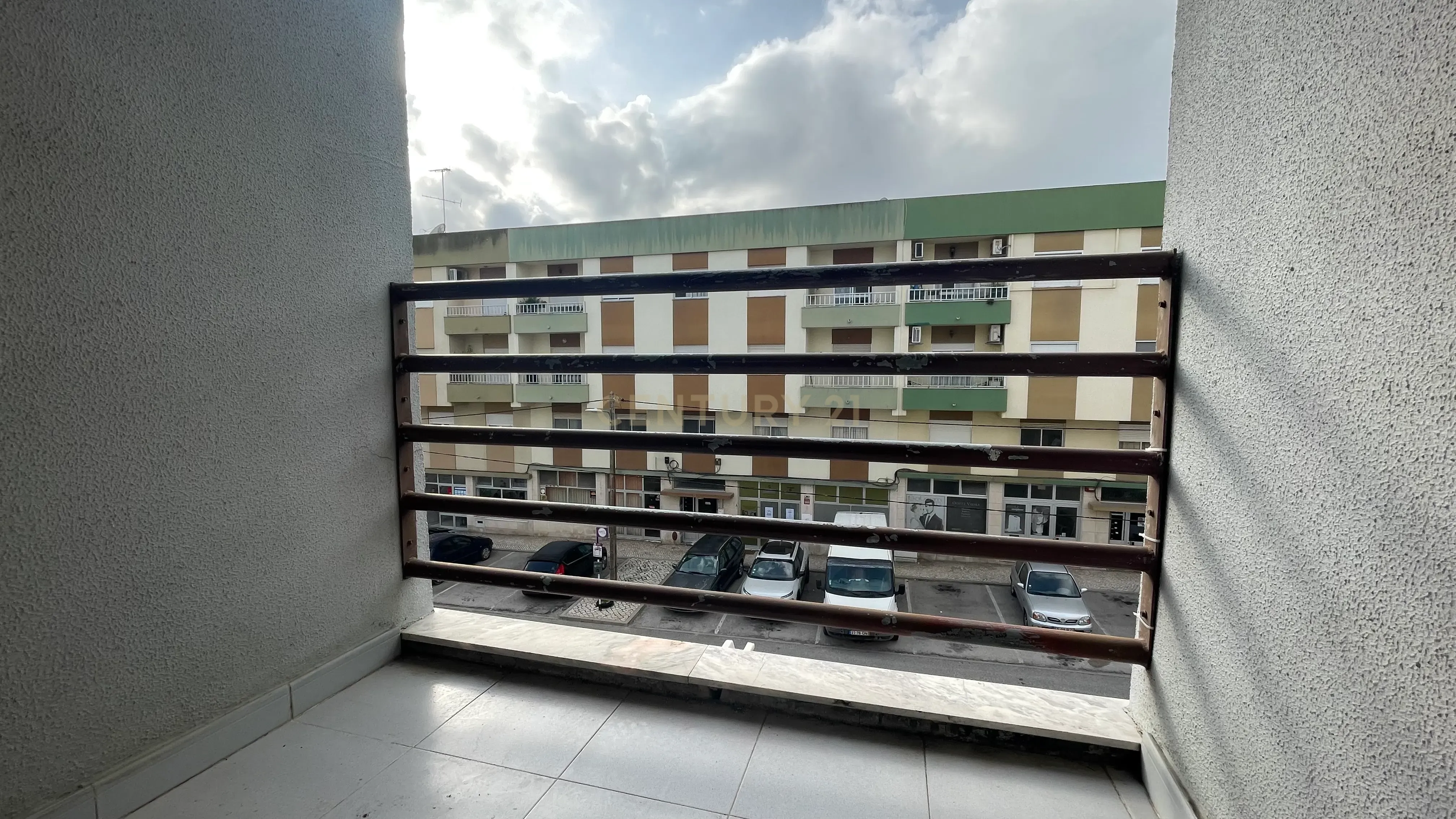 Apartamento T2 com Varanda, em Aires, Palmela - Image 1
