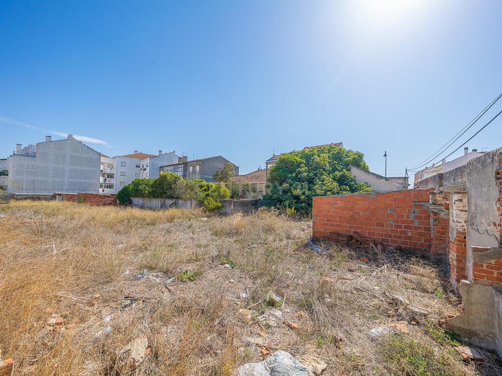 Terreno com viabilidade de construção para vários Prédios Residenciais - Image 7