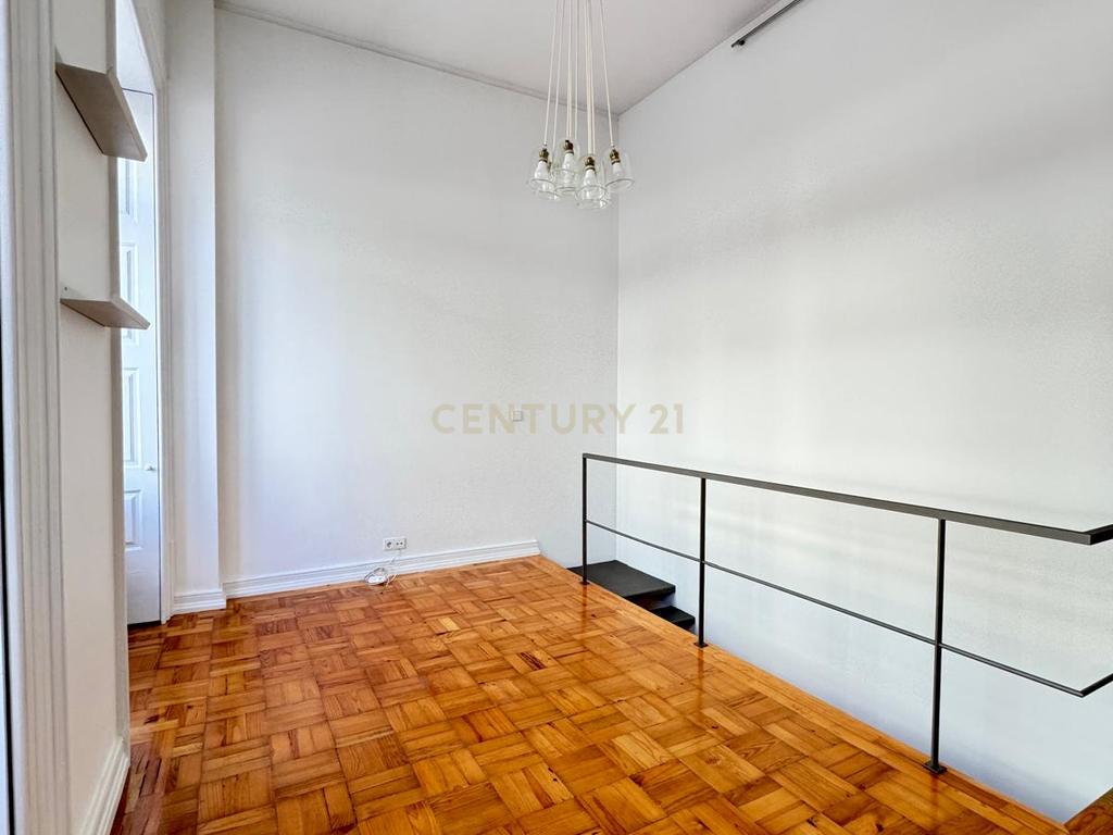 T1 Duplex Exclusivo na Rua da Restauração – Porto - Image 16