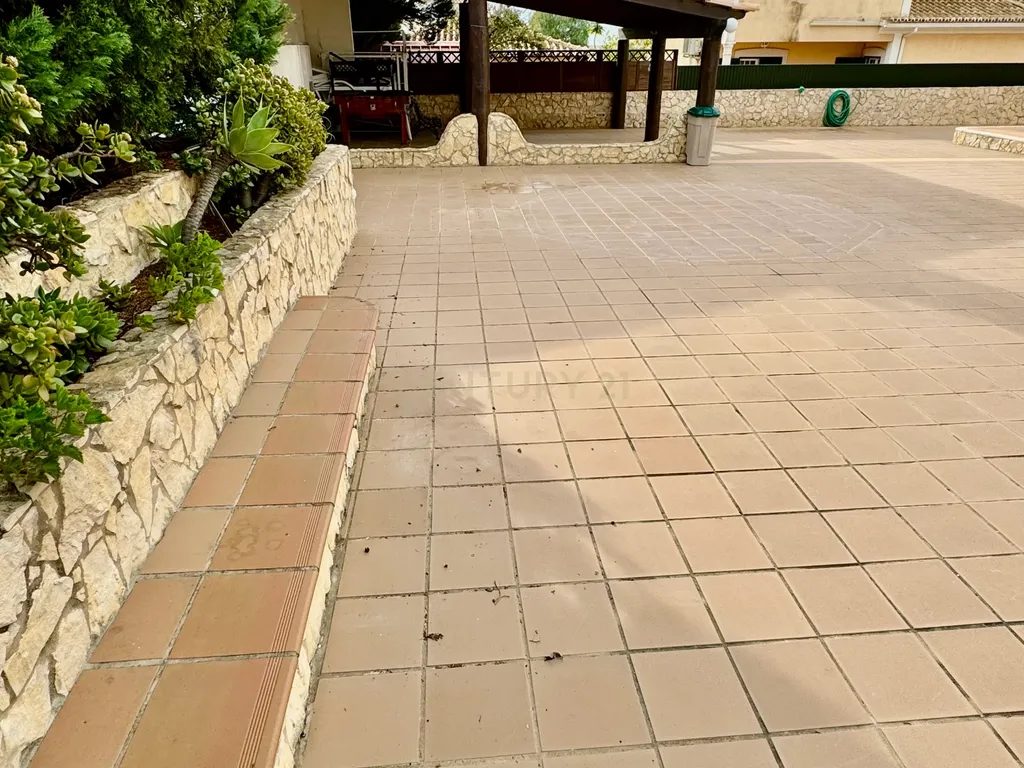 Moradia isolada com vista mar - Vale do Olival - Image 18