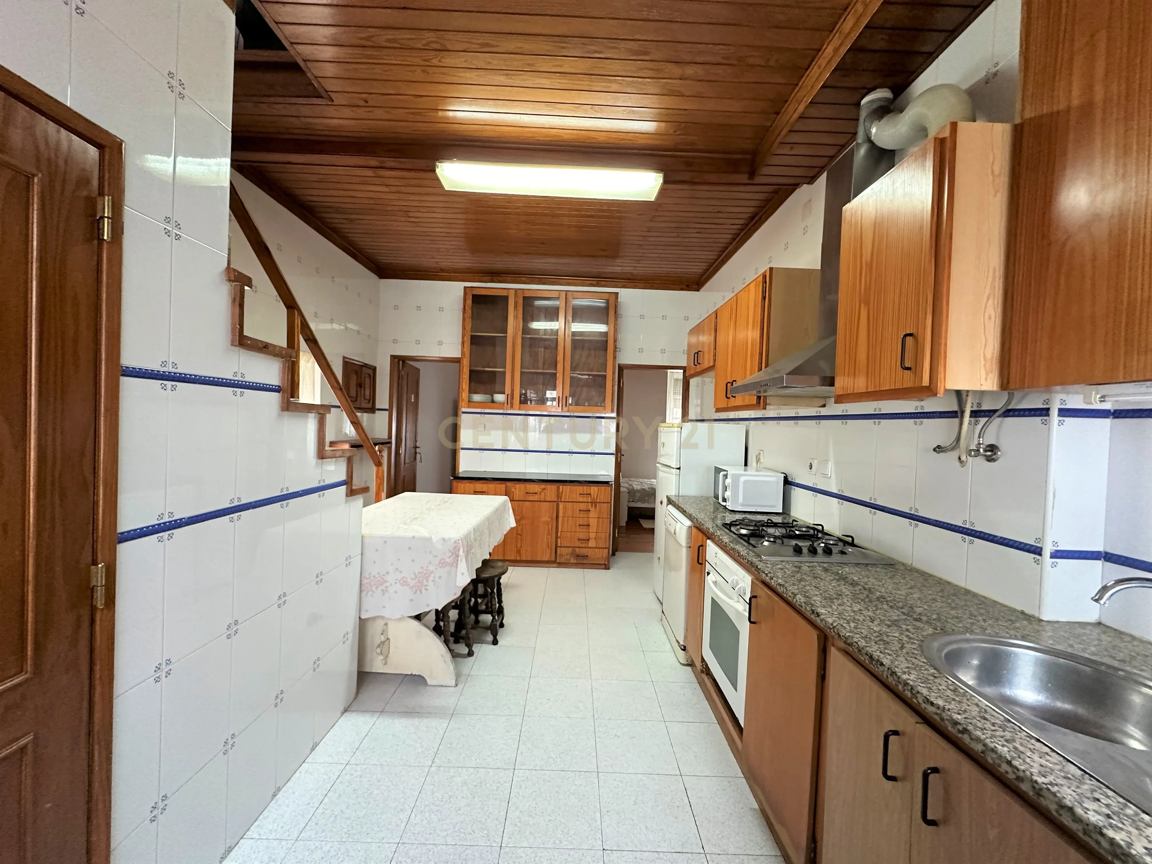 Apartamento Duplex T5 Beato - Image 1