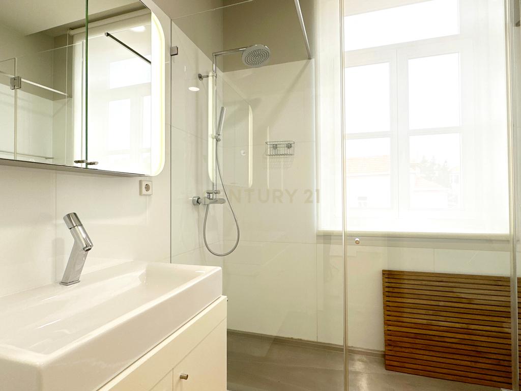 Moradia T3  remodelada- FOZ VELHA - Image 15