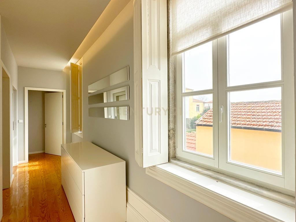 Moradia T3  remodelada- FOZ VELHA - Image 26