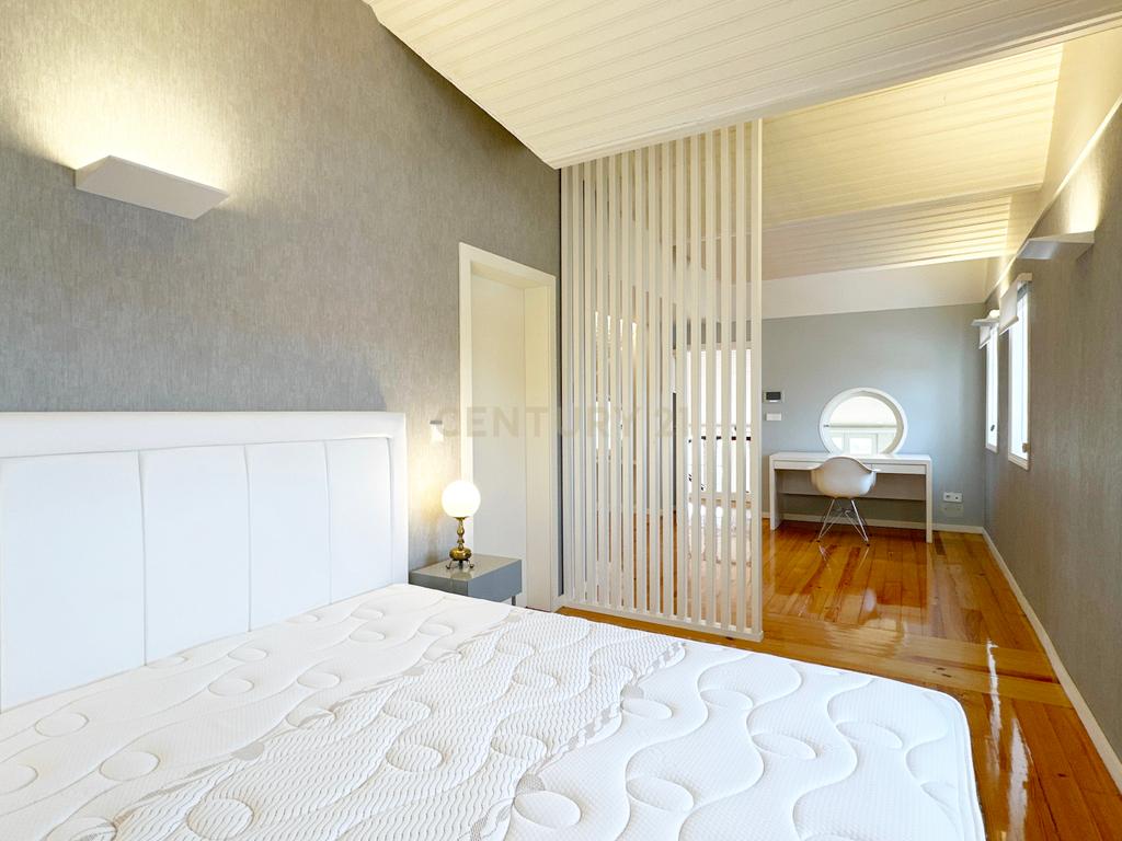 Moradia T3  remodelada- FOZ VELHA - Image 29