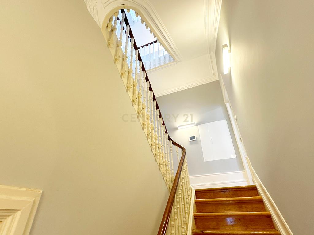 Moradia T3  remodelada- FOZ VELHA - Image 38