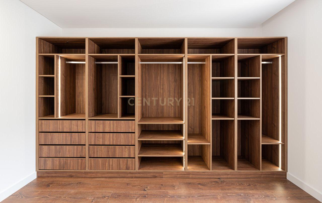 Apartamento T5 Totalmente Renovado no Bairro do Liceu - Image 19