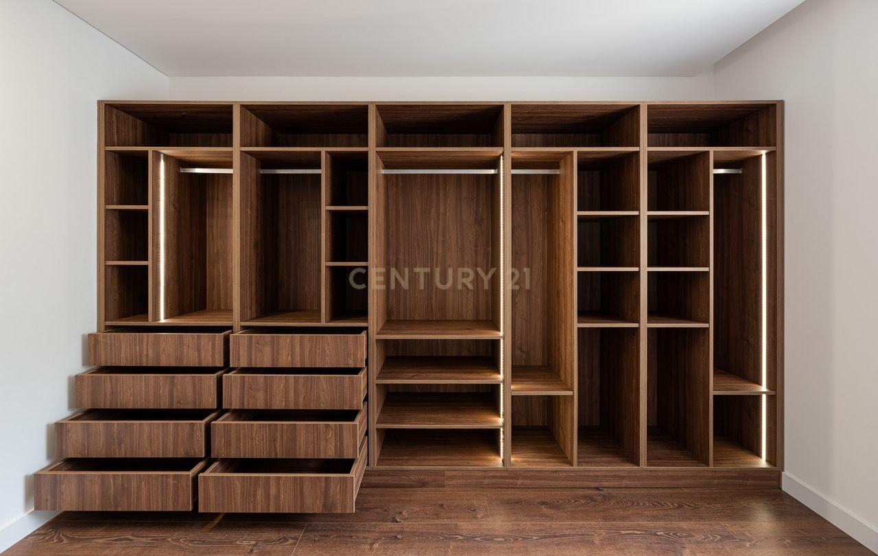 Apartamento T5 Totalmente Renovado no Bairro do Liceu - Image 20