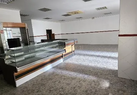 Oportunidade Única no Lumiar, Lisboa – Loja Comercial - Image 2