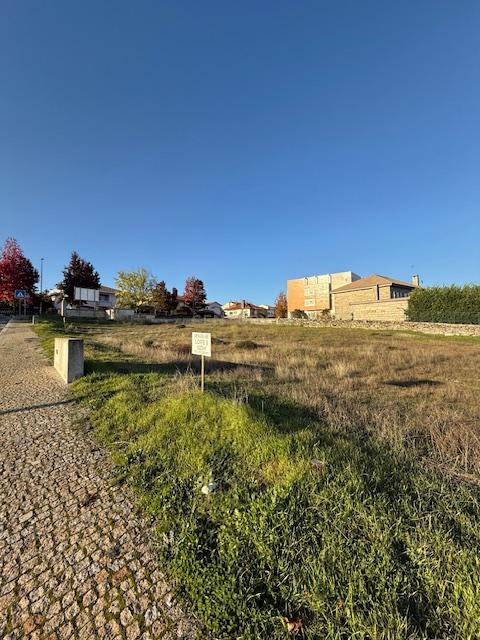 Terreno Para Construção Em Carrazeda de Ansiães - Image 1