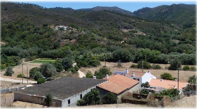 Encantadora Propriedade no Vale da Cerca dos Pomares, Aljezur - Image 9