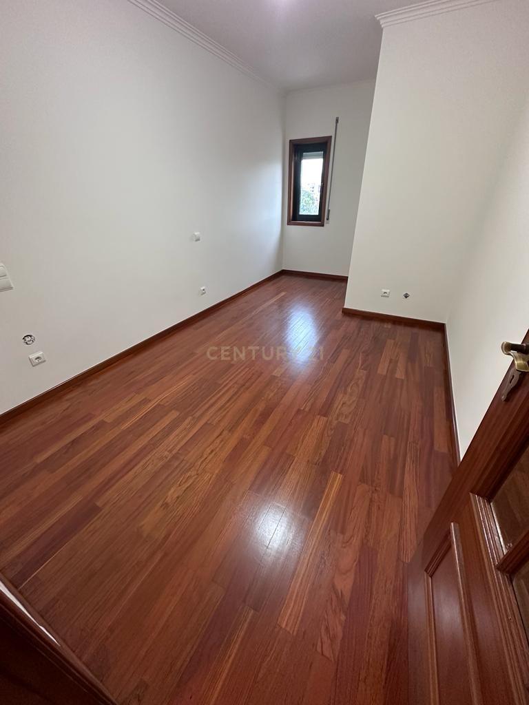 Apartamento T3 São João da Madeira - Image 7