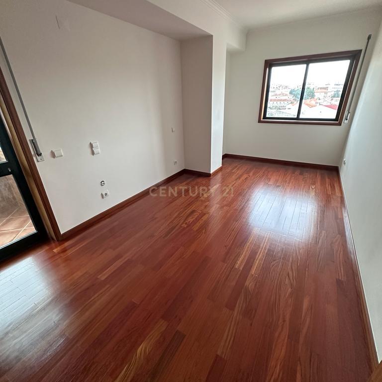 Apartamento T3 São João da Madeira - Image 6