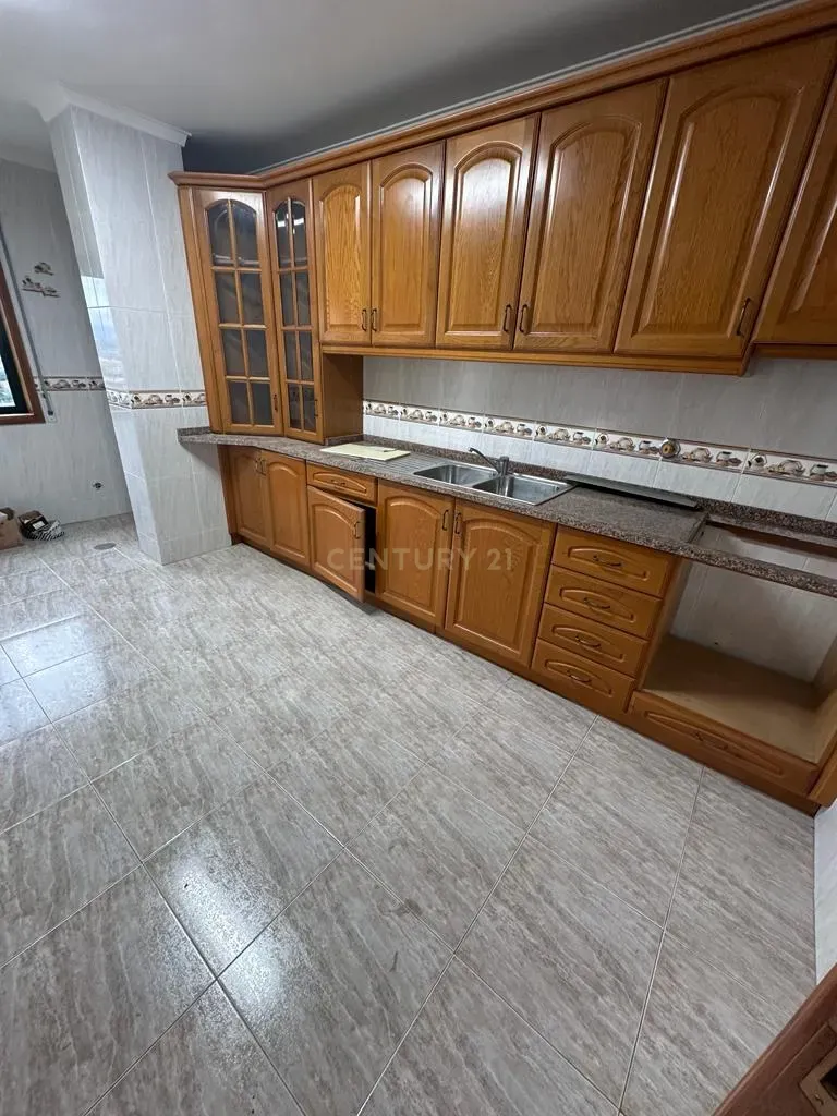 Apartamento T3 São João da Madeira - Image 3