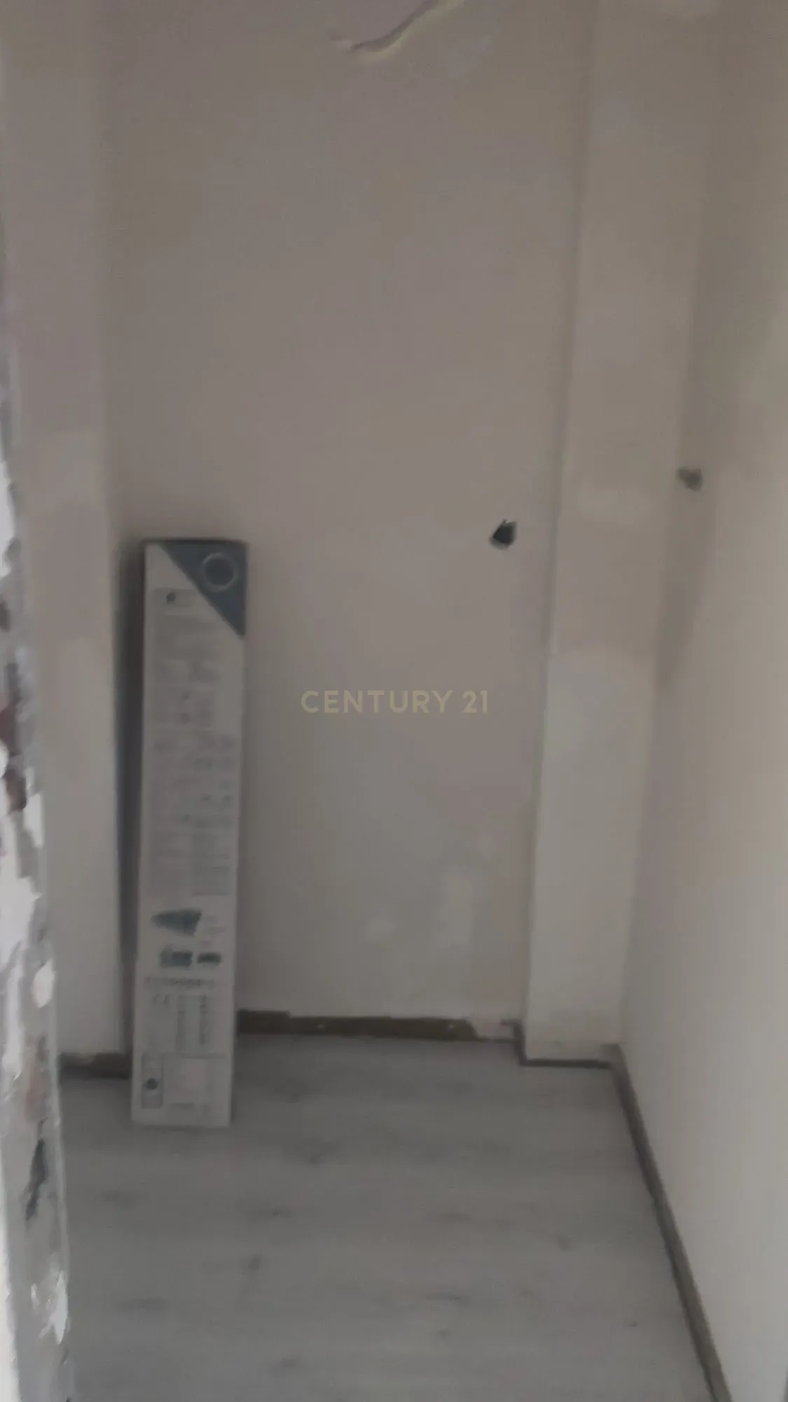 Renovação Exclusiva: Apartamento de 3 Assoalhadas Próximo ao Bairro Afonso Costa em Setúbal - Image 4