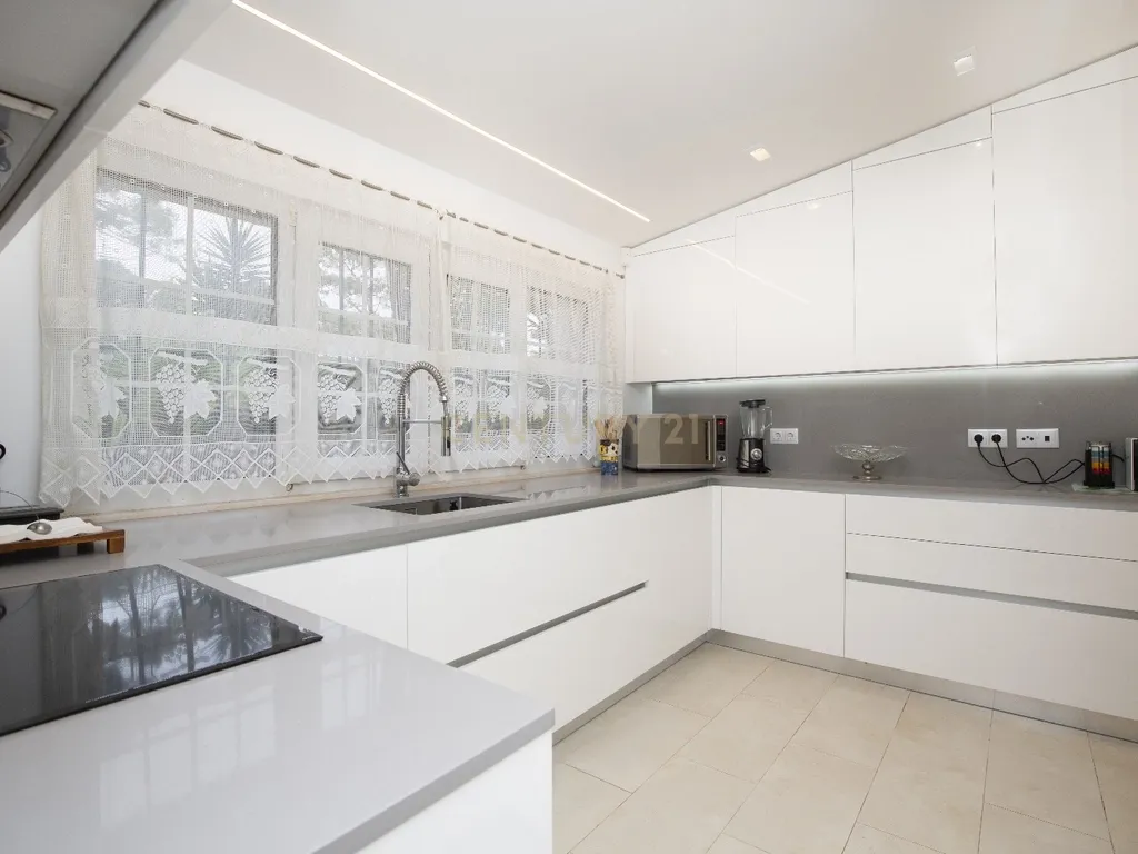 Moradia T5 na Quinta da Marinha, Cascais - Image 37