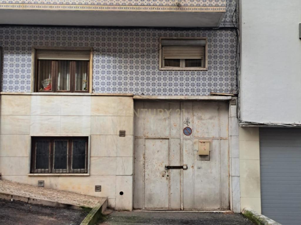 Armazem para venda com 400m2 ,em Queluz - Image 17