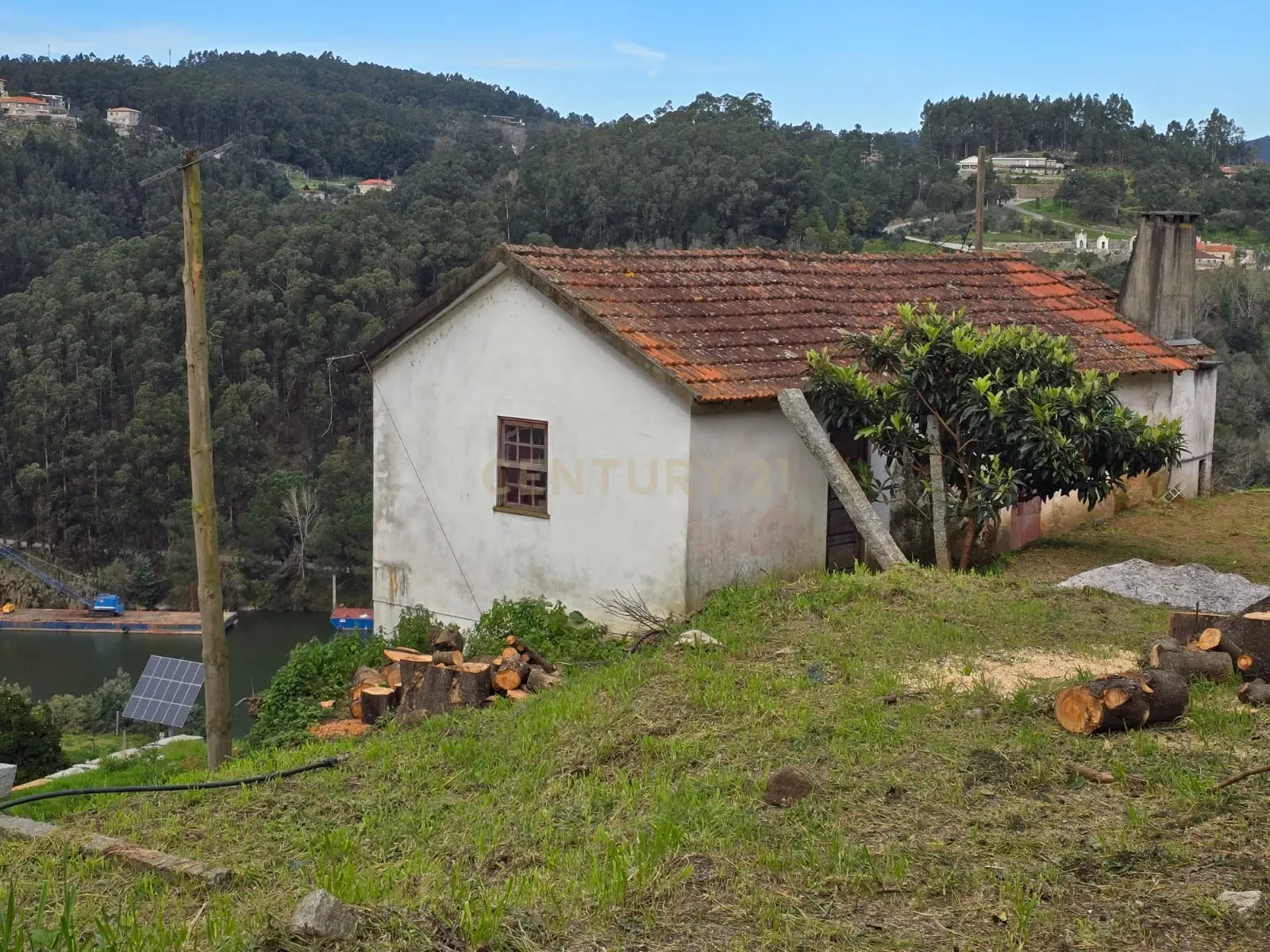 QUINTA COM MARGEM RIO DOURO - Image 9