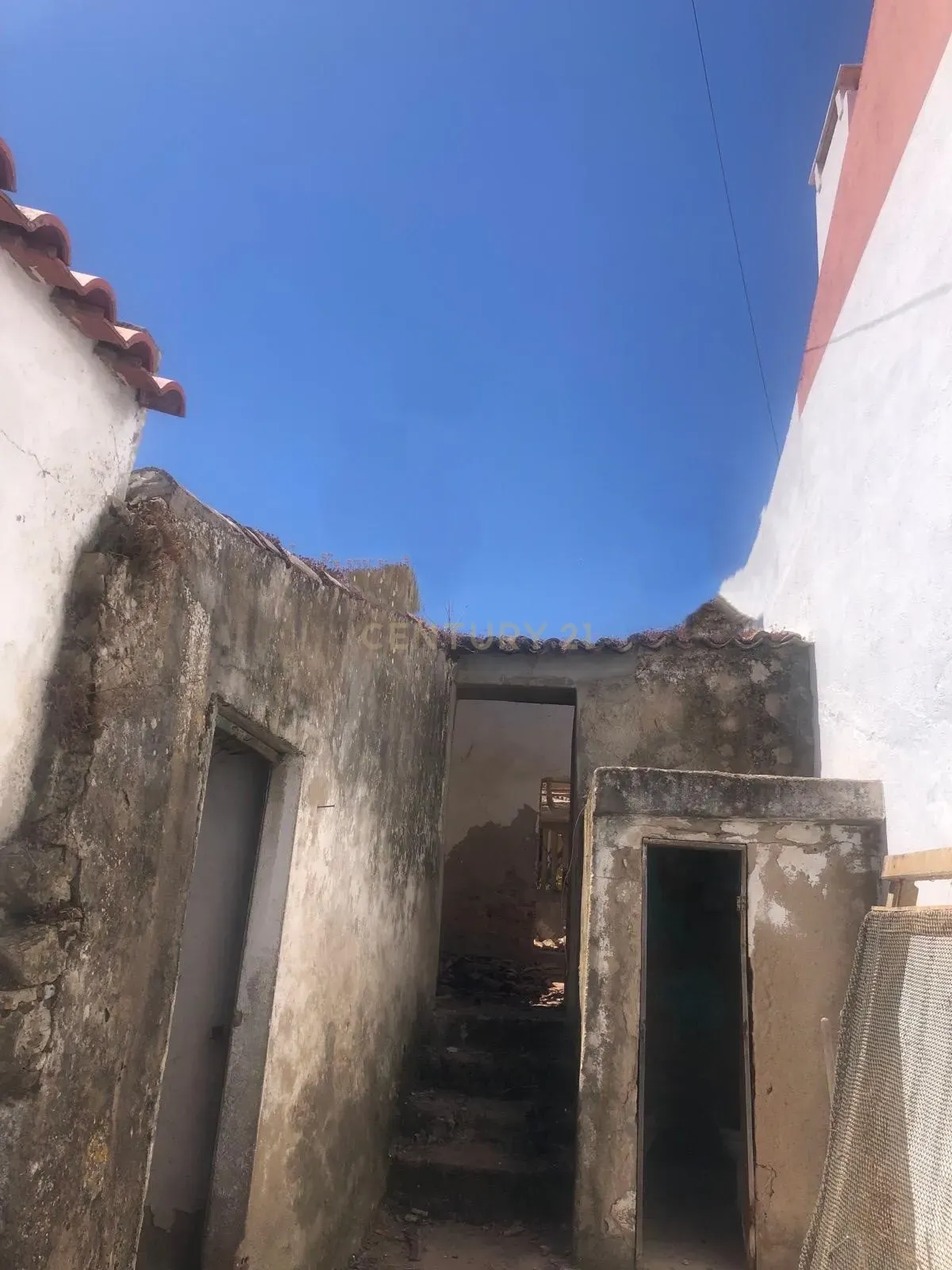 Moradia para reconstrução Merceana - Image 2