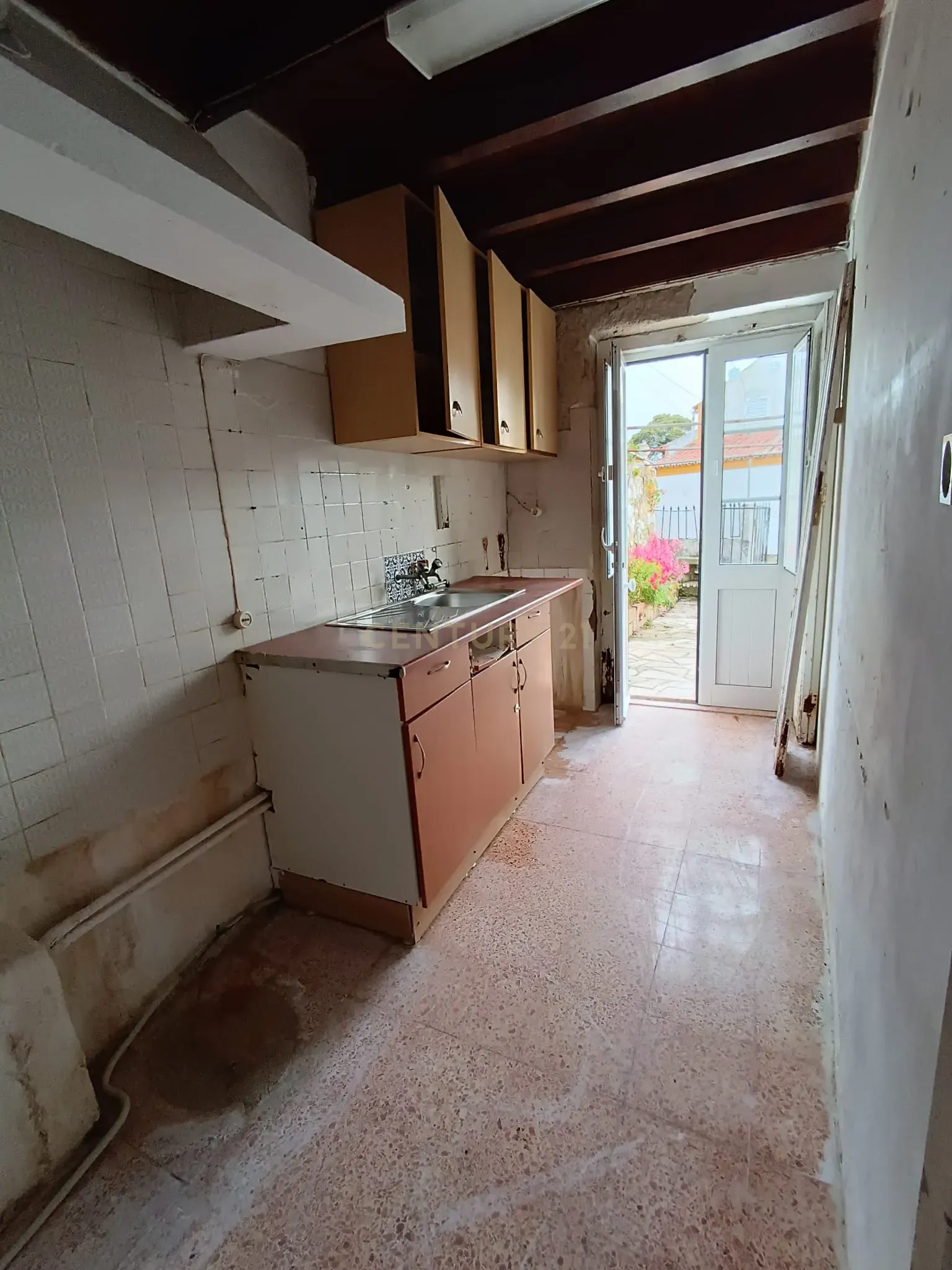 Ulgueira, Colares/Sintra - Moradia T2 Vista Mar, para Remodelar - Image 9